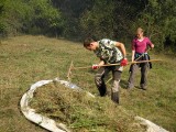 Sejít se na pár letních dní, pomoci nějakému zajímavému kousku přírody, často botanicky a entomologicky cenným loukám, a při tom se potkat s dalšími podobně naladěnými lidmi... (foto ČSOP)